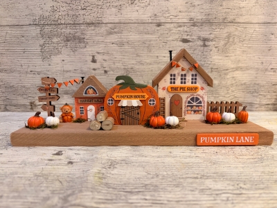 Pumpkin Lane Wooden Decoration